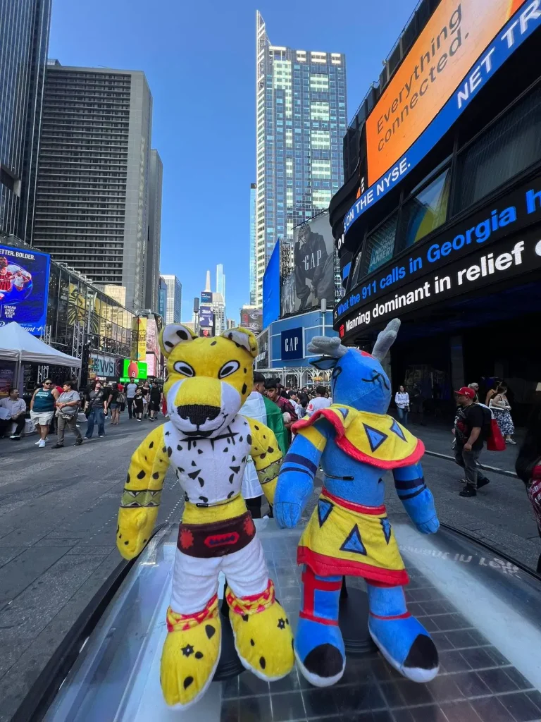 Mascotas de la secretaría de turismo de Nayarit en Times Square