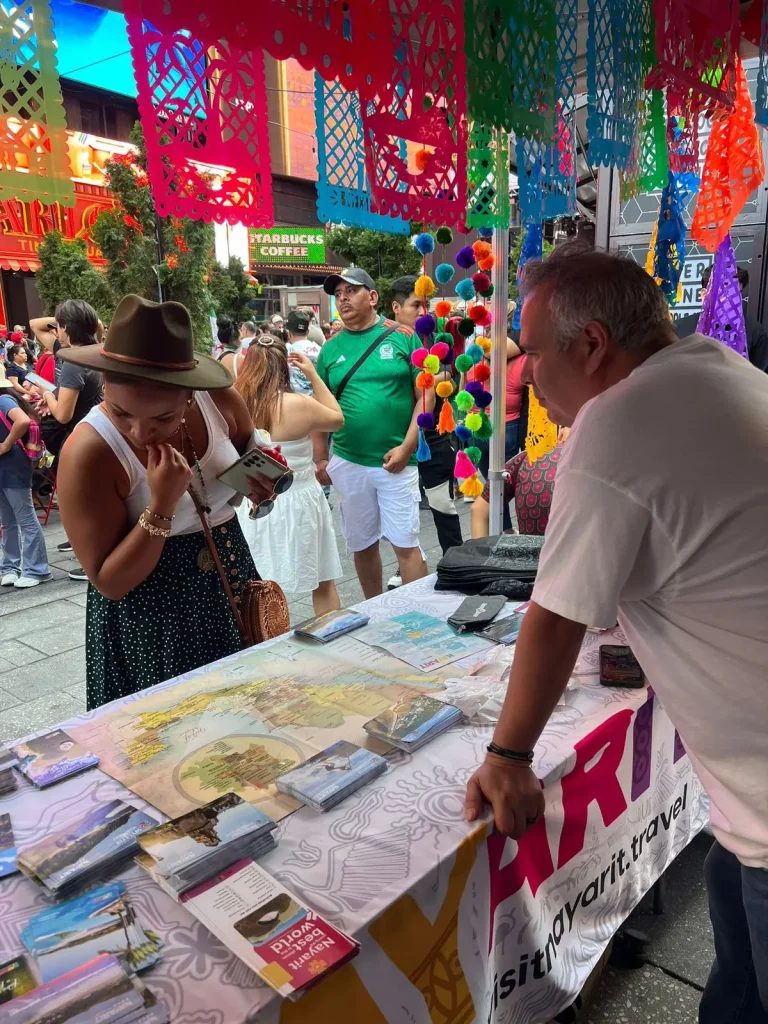 stand de nayarit en fiestas patrias celebradas en times square