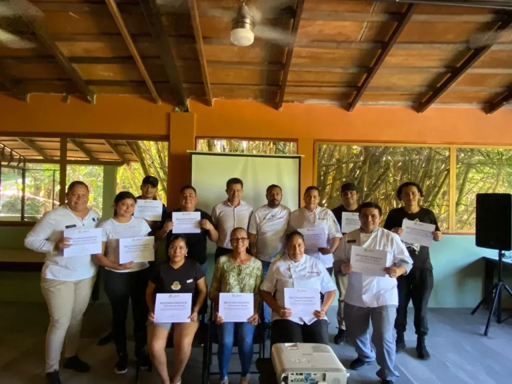 Guayabitos y Chacala, a un paso de la excelencia turística en “manejo higiénico de los alimentos” e “inglés turístico”