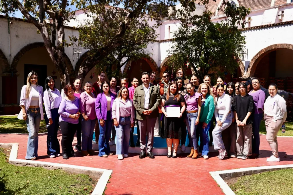 Conmemorando el Día Internacional de la Mujer