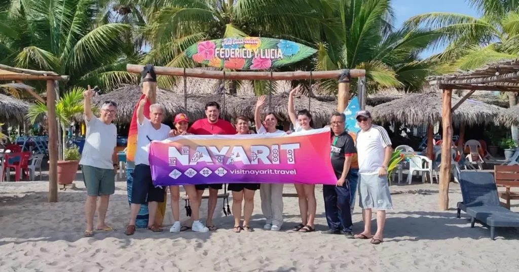 Medios de comunicación nacionales conocen la riqueza turística de San Blas, Nayarit